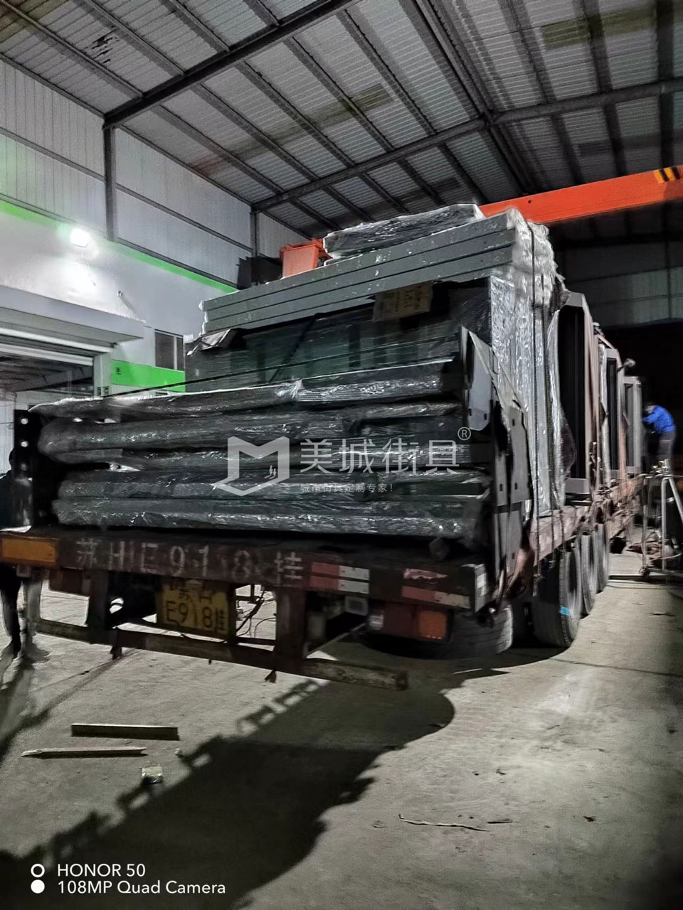 2022.10.18美城街具供應(yīng)臺(tái)州第三、四車候車亭發(fā)貨記錄