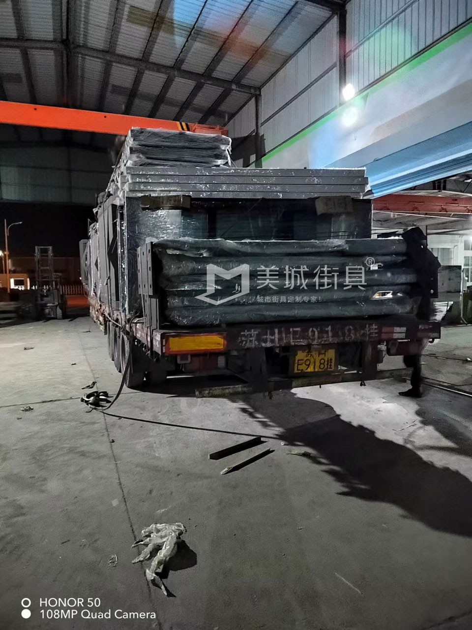 2022.10.18美城街具供應(yīng)臺(tái)州第三、四車候車亭發(fā)貨記錄